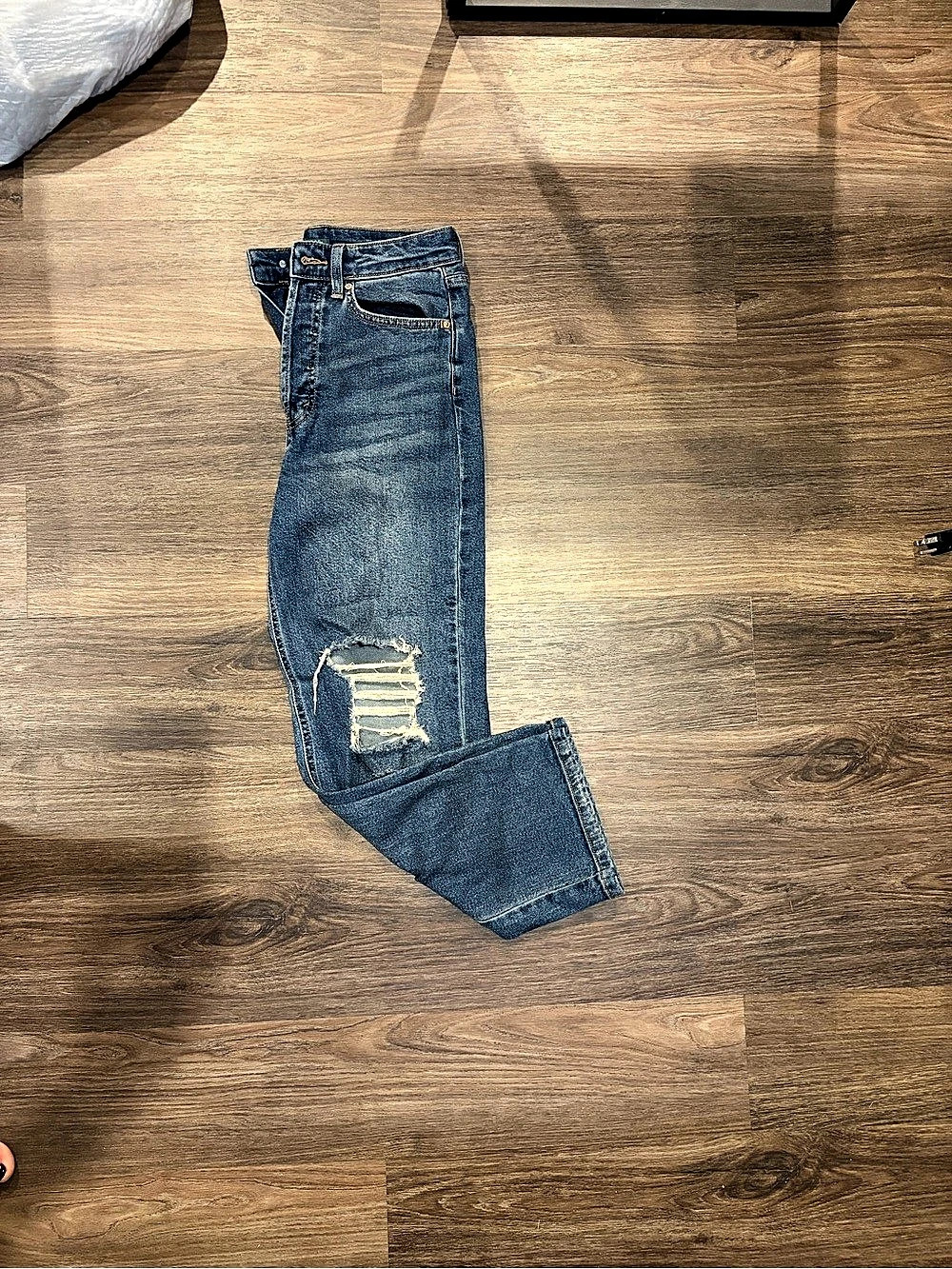 Ripped Mom Jean Blue Jeans